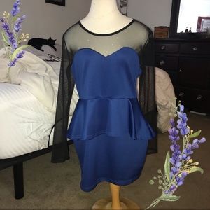 Blue mini dress with sheer sleeves! 🦋🌱